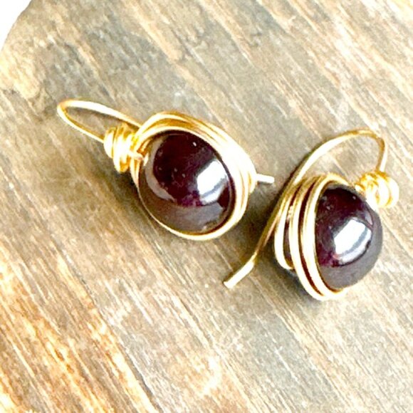 Big dark wine garnet gold statement earrings - Picture 2 of 2